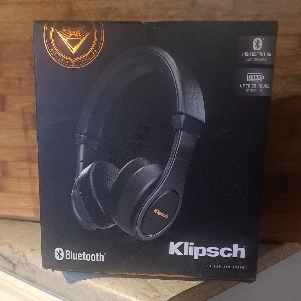 Klipsch Reference  Wireless Headphones - Black NIB